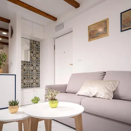 Downtown Escape - Hvar Apartment Hvar Town