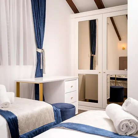 Apartment Downtown Escape - Hvar