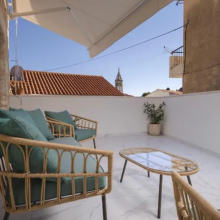 Downtown Escape - Hvar *